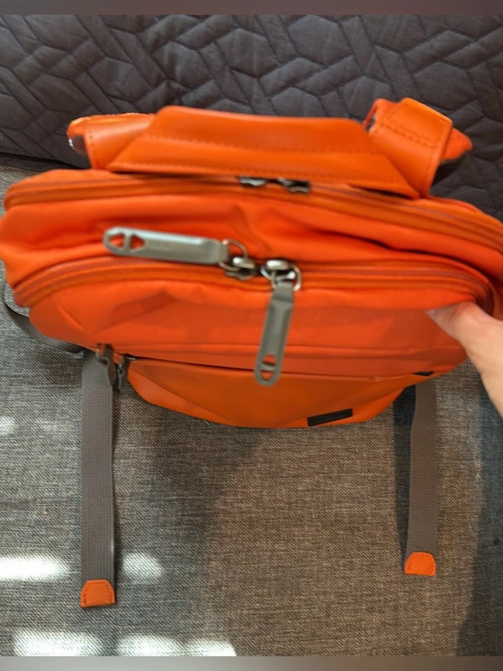 Tumi tahoe elwood
